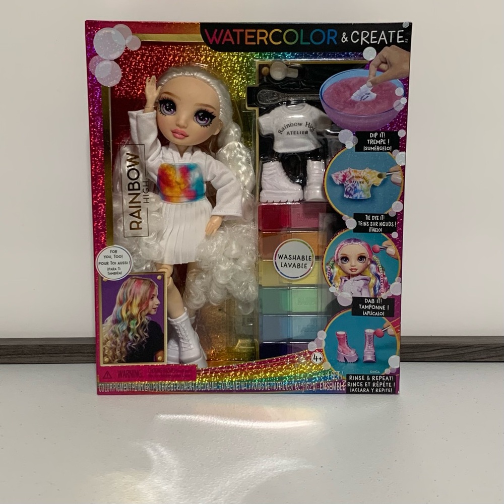 Rainbow High Watercolor & Create Doll-New